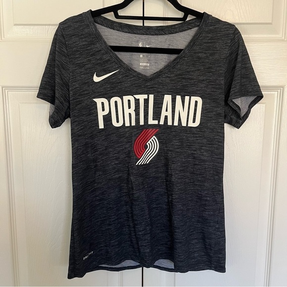 Women’s Grey V Neck Nike Portland Trailblazer T Shirt Size S - Picture 1 of 5